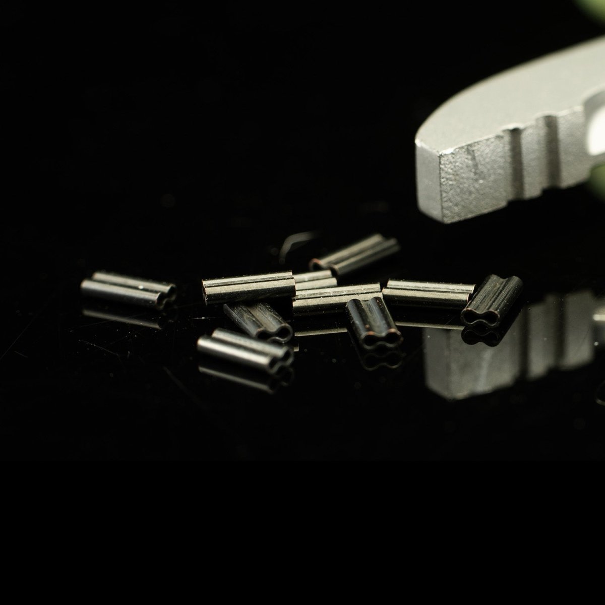 Alicates Crimp Ridge Monkey Nite Glo - Tienda Carpfishing