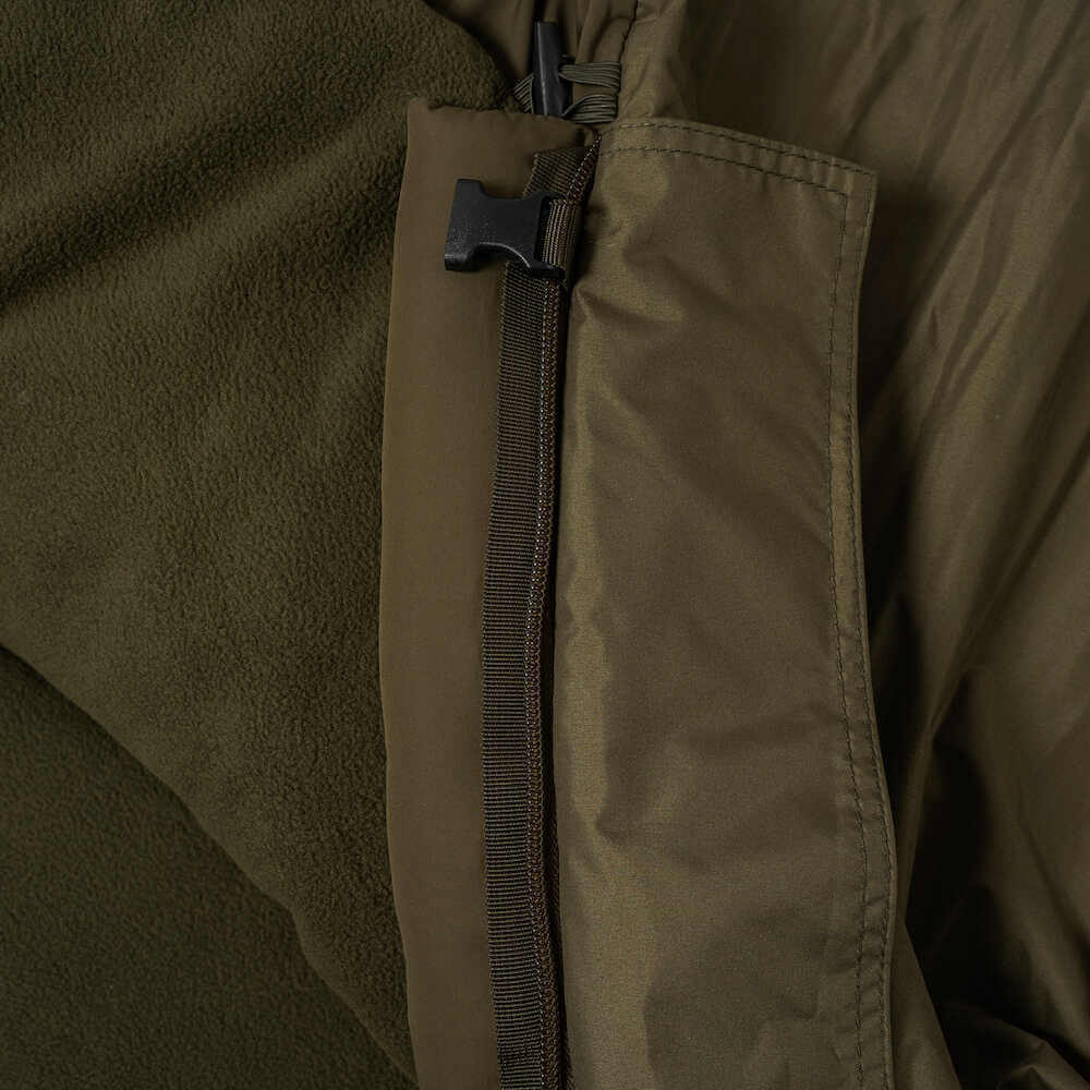 Bed Chair con saco de dormir Avid Carp Benchmark Ultra X System 8 patas - Tienda Carpfishing
