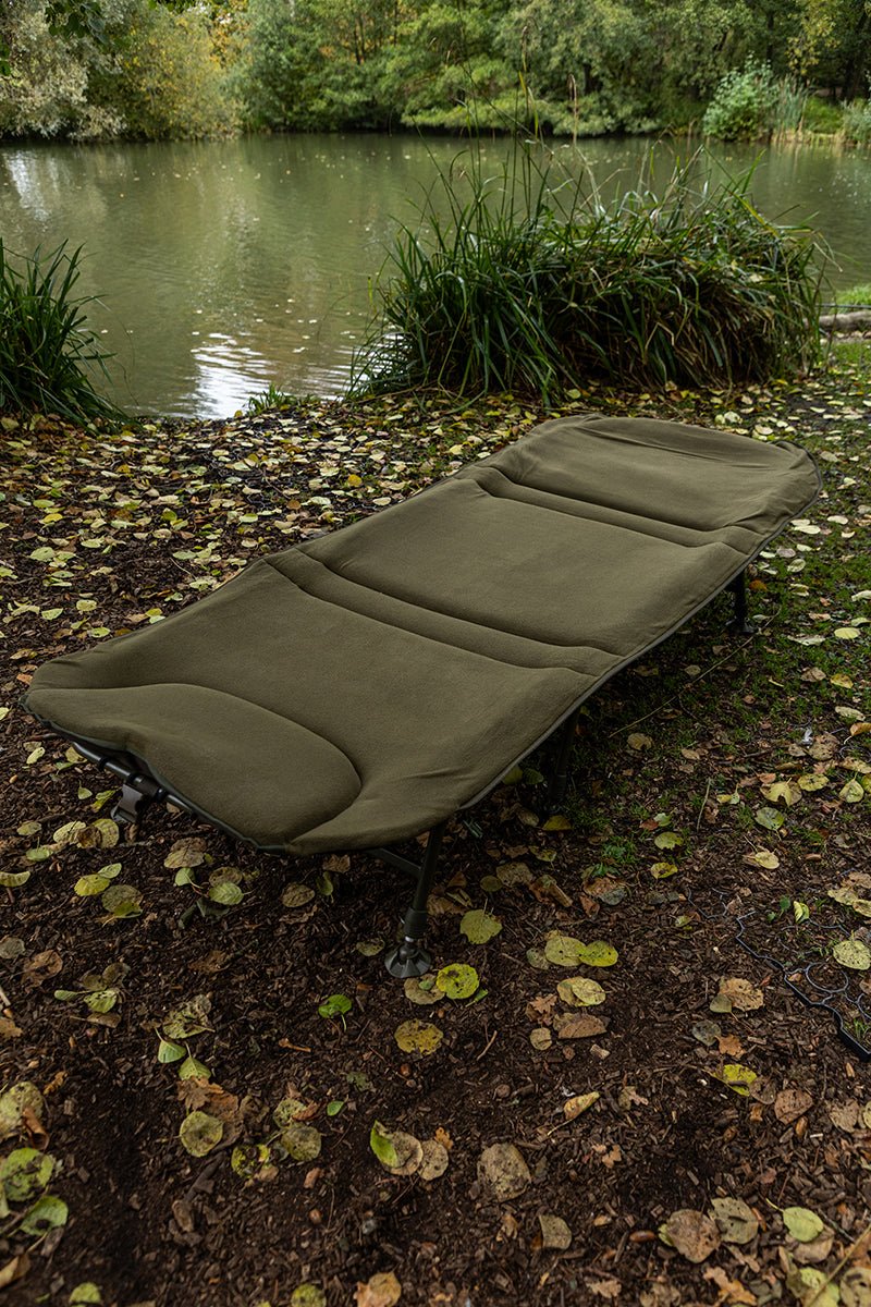 Bed Chair con saco de dormir Fox EOS Compact Sleep System - Tienda Carpfishing