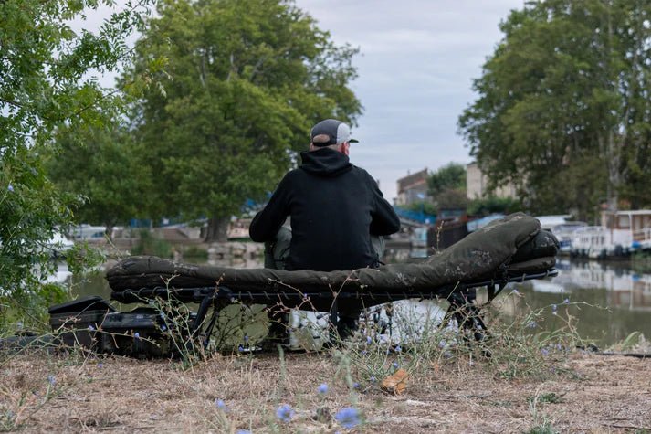 Bed Chair con saco de dormir Nash Scope OPS - Tienda Carpfishing