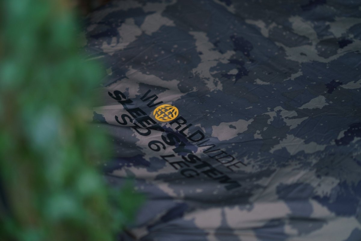 Bed Chair con saco de dormir Solar Worldwide STD 6 patas - Tienda Carpfishing