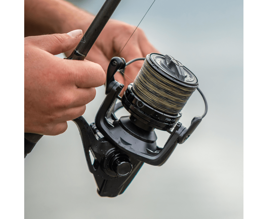 Carrete Avid Carp Revolve 8000FD - Tienda Carpfishing