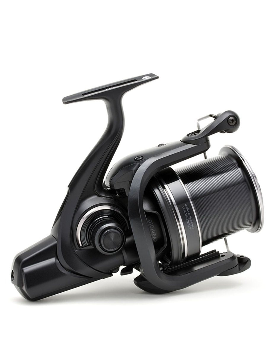 Carrete Daiwa Emblem 23 35 SCW QD - Tienda Carpfishing