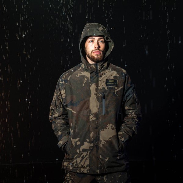 Chaqueta Nash Impermeable ZT Helluva 3 en 1 Camo - Tienda Carpfishing