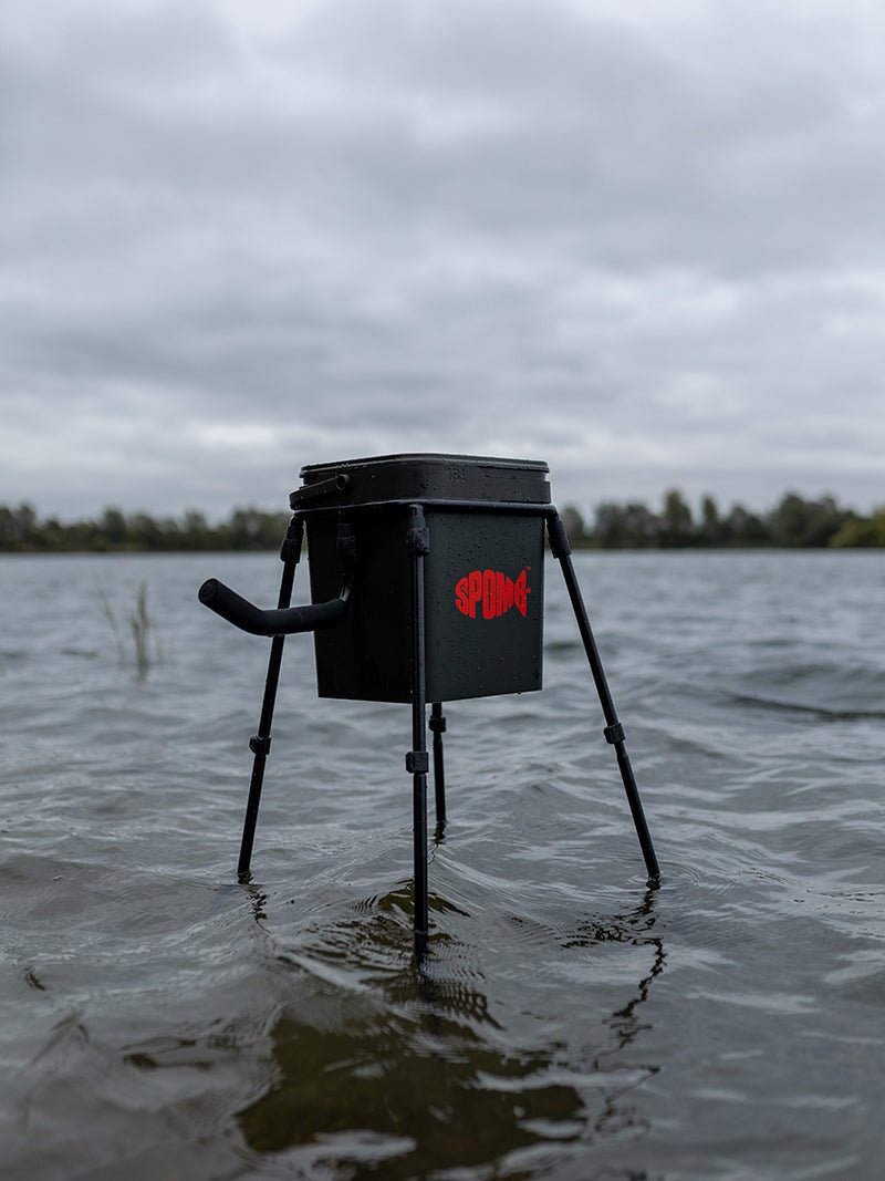 Cubo Spomb Camo 18 litros - Tienda Carpfishing