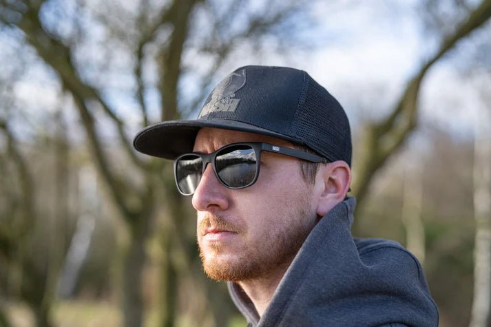 Gafas de sol polarizadas Nash Make It Happen Origin Gris Ahumado - Tienda Carpfishing