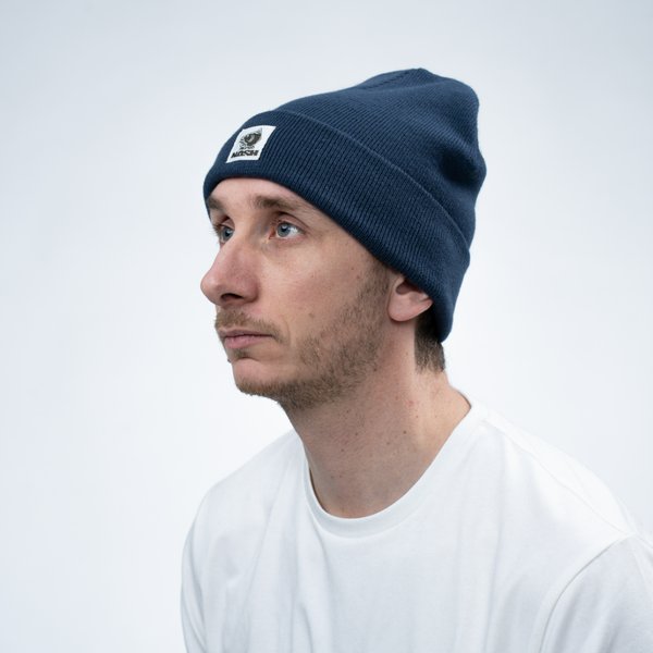 Gorro Nash Make It Happen Badge Azul Marino - Tienda Carpfishing