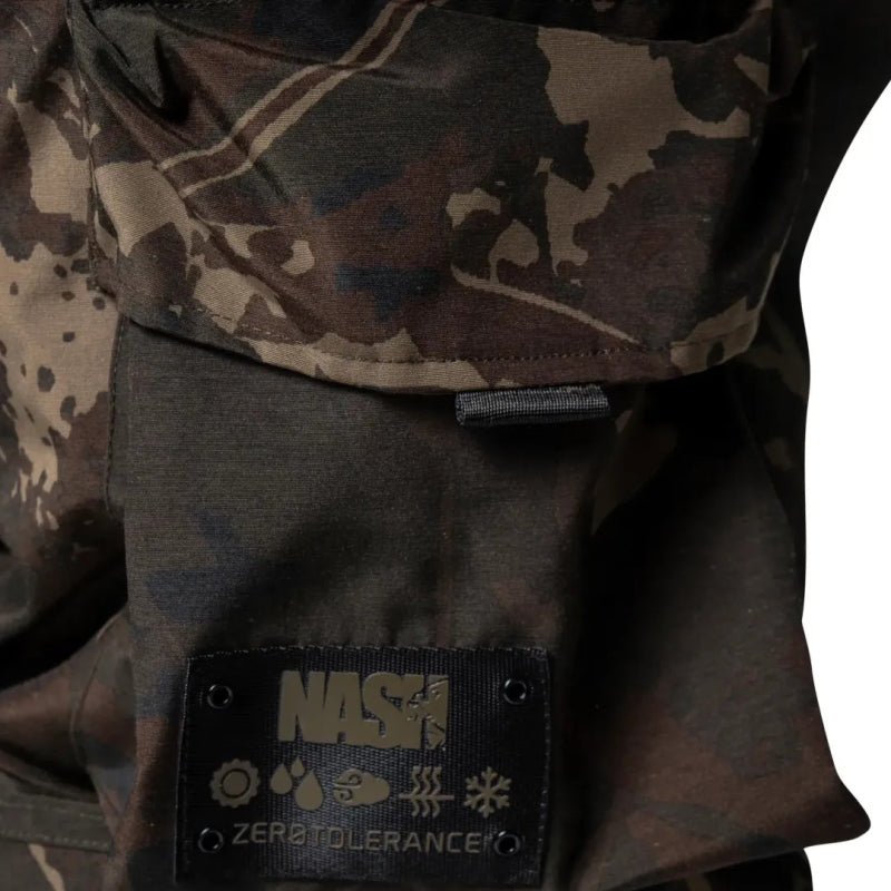 Pantalón Nash Impermeable ZT Helluva Camo - Tienda Carpfishing