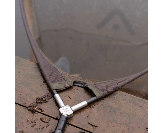 Sacadera Avid Carp Pro - Tect Net 42″ 2 Tramos - Tienda Carpfishing