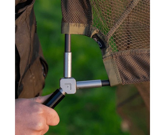 Sacadera Avid Carp Pro - Tect Net 42″ 2 Tramos - Tienda Carpfishing