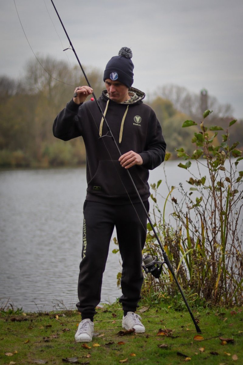 Sudadera Vitalbaits Verde con capucha - Tienda Carpfishing