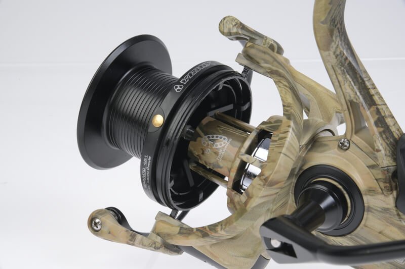 Carrete Virux V9 BF 10000 Camo - Tienda Carpfishing