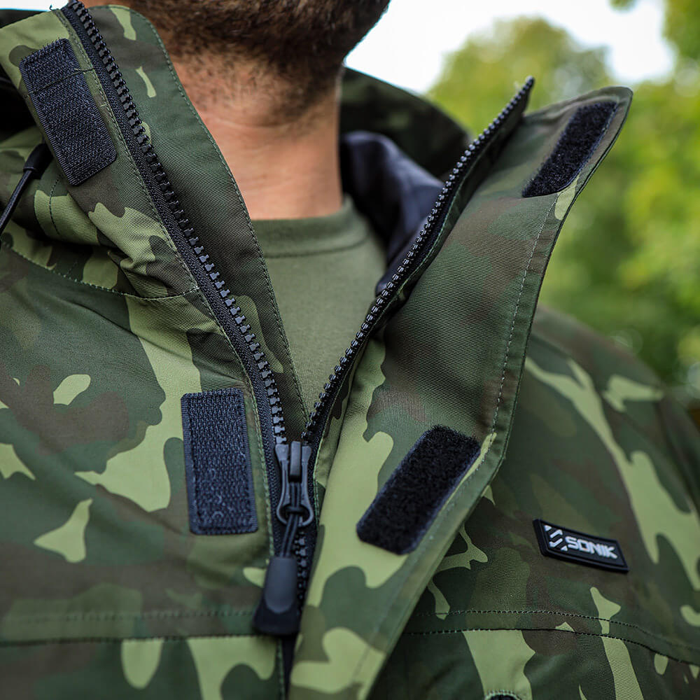 Chaqueta Sonik Camo - Tienda Carpfishing