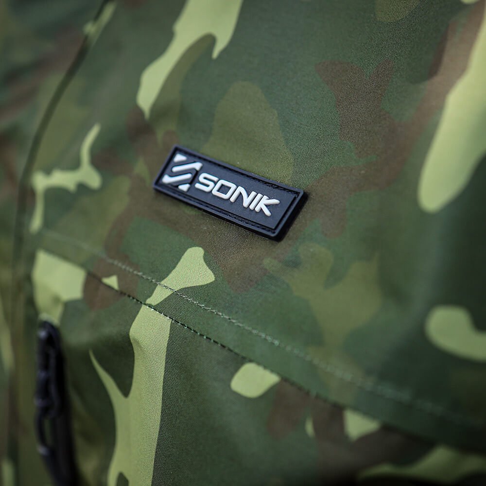 Chaqueta Sonik Camo - Tienda Carpfishing