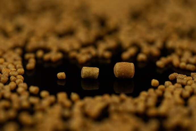 Micro Pellets Sticky Manilla 2,3 mm 2,5 kg - Tienda Carpfishing