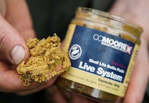 Pasta para boilies Ccmoore Live System 300 g - Tienda Carpfishing