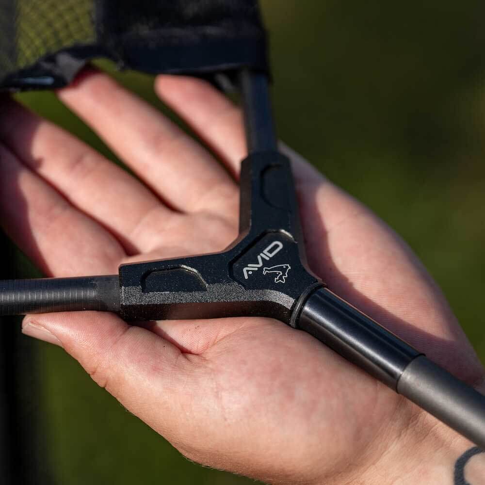 Sacadera Avid Carp Revolve 42″ 2 Tramos - Tienda Carpfishing