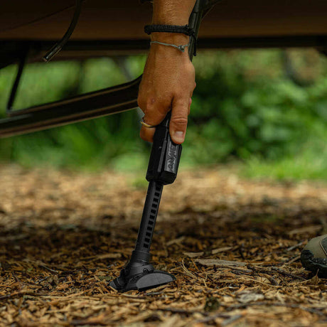 Bed Chair con saco de dormir Avid Carp Benchmark Ultra X System 8 patas - Tienda Carpfishing