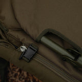 Bed Chair con saco de dormir Avid Carp Revolve X System 8 patas - Tienda Carpfishing