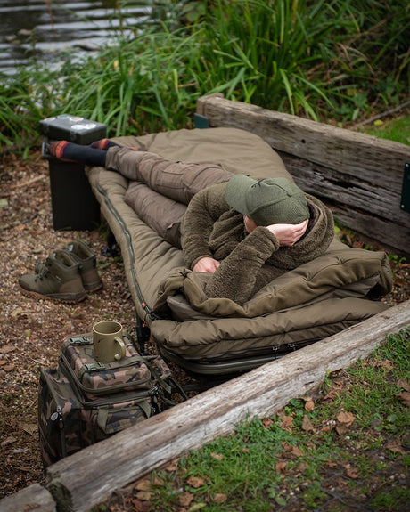Bed Chair Duralite+ con saco de dormir Ventec Fox 5 estaciones - Tienda Carpfishing