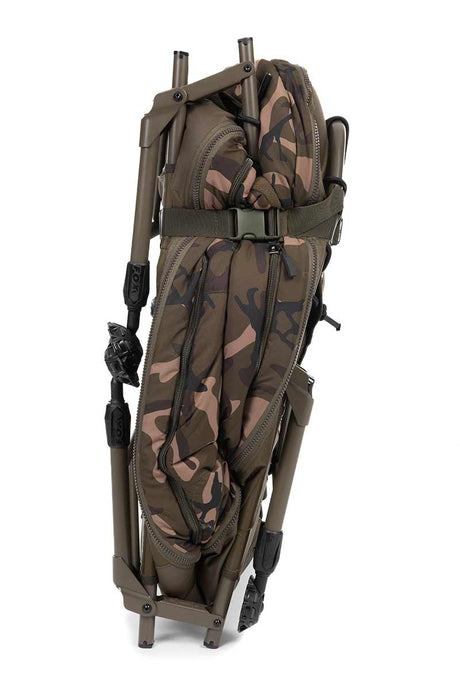 Bed Chair + saco de dormir Fox Camolite Compact - Tienda Carpfishing