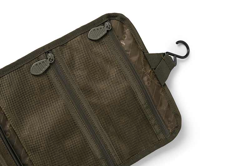Bolso Neceser Enrollable Fox Voyager® - Tienda Carpfishing