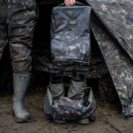 Bolso para botas y vadeador Nash Camo - Tienda Carpfishing
