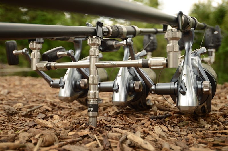 Buzz bars Solar P1 Ajustable 3 cañas - Tienda Carpfishing