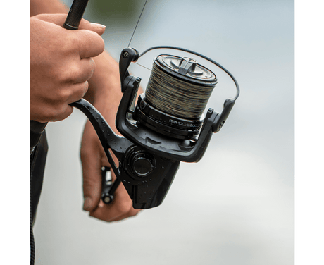 Carrete Avid Carp Revolve 8000FD - Tienda Carpfishing