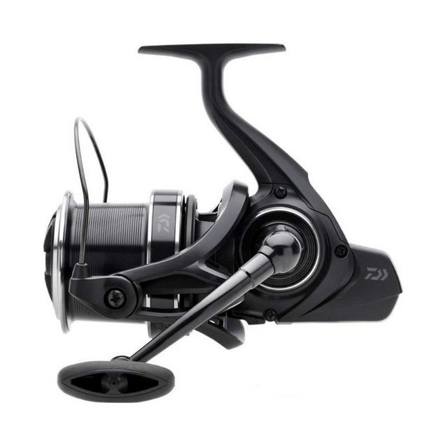 Carrete Daiwa Emblem 2345 SCW QD OT - Tienda Carpfishing