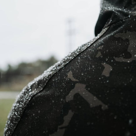 Chaqueta Nash Impermeable ZT Helluva 3 en 1 Camo - Tienda Carpfishing