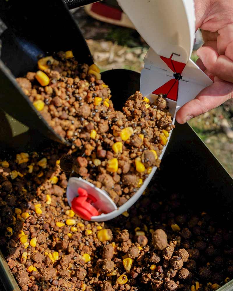 Cohete cebador Spomb Negro grande - Tienda Carpfishing