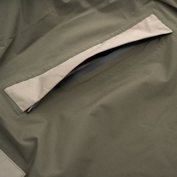 Cortavientos Impermeable Nash ZT Lite Dry Pack - Tienda Carpfishing