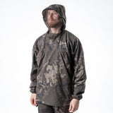 Cortavientos Impermeable Nash ZT Lite Hydra Flex con capucha - Tienda Carpfishing