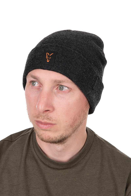 Gorro Fox Collection Beanie Negro y Naranja - Tienda Carpfishing