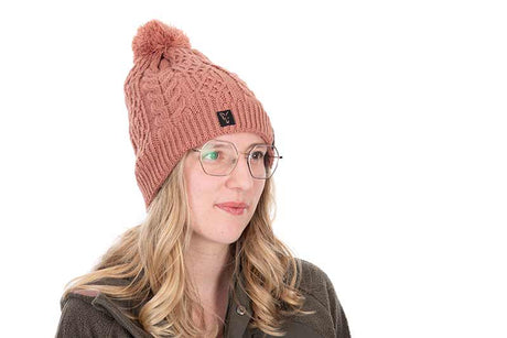 Gorro Fox Rosa con bola - Tienda Carpfishing