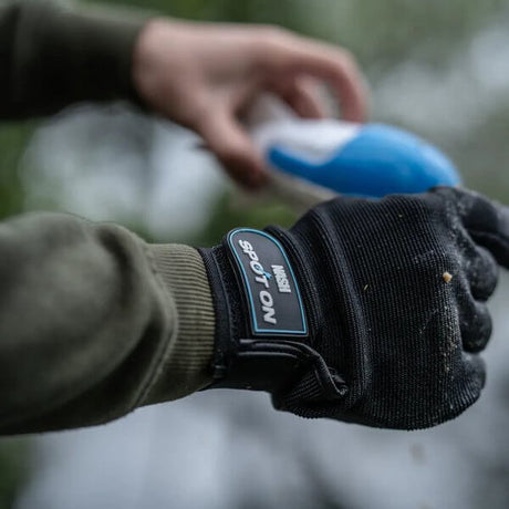 Guante Nash Casting Derecha - Tienda Carpfishing