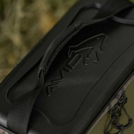Macuto Avid Carp Compact Caddy 9 L - Tienda Carpfishing