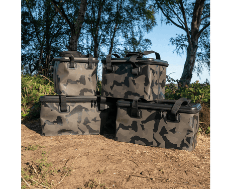 Macuto Avid Carp Stormshield EVA Camo 20 L - Tienda Carpfishing