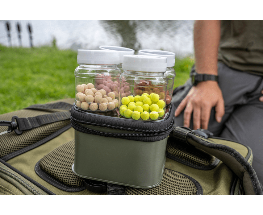 Macuto de 4 botes de cebo Korum Eva - Tienda Carpfishing