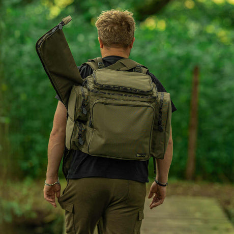 Mochila Avid Carp RVS Compact - Tienda Carpfishing
