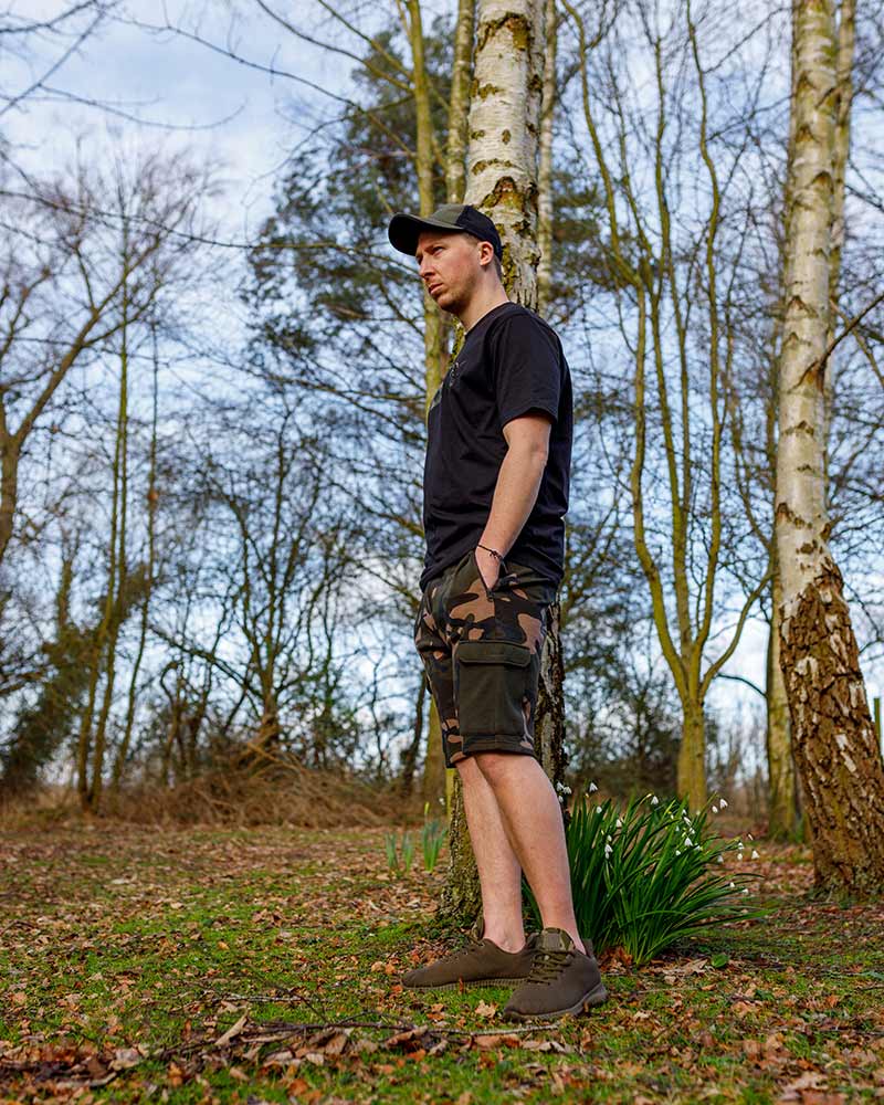 Pantalón corto Fox LW Camo - Tienda Carpfishing
