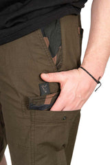 Pantalón corto Fox LW Combat Caqui - Tienda Carpfishing