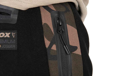 Pantalones Fox Premium 310 Negro Camo - Tienda Carpfishing