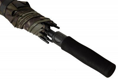 Paraguas Korda Compac Dark Kamo 140 cm - Tienda Carpfishing