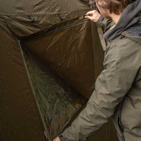 Refugio Avid Carp Revolve Screen House Compacto - Tienda Carpfishing