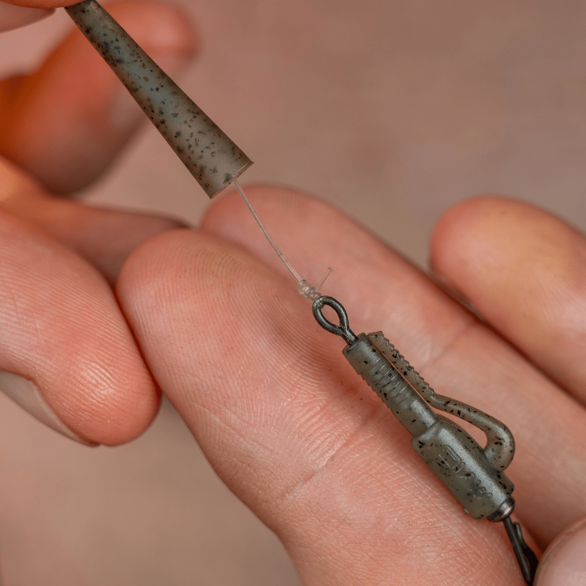 Set Lead QC Clip Avid Carp Outline FleckTone - Tienda Carpfishing