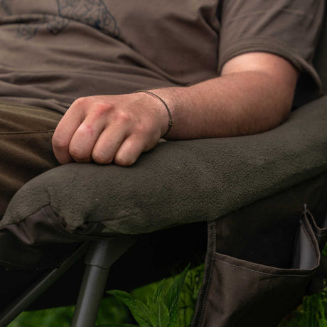 Silla Avid Carp Benchmark Ultra Cozy - Tienda Carpfishing