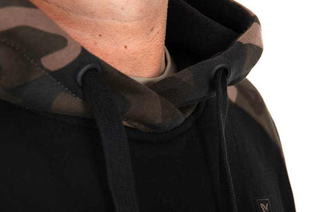 Sudadera Fox 310 Negra Camo con capucha - Tienda Carpfishing