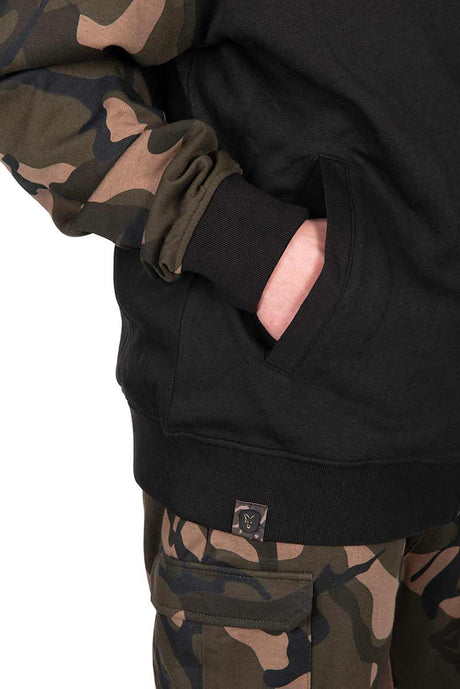 Sudadera Fox LW Negro y Camo con capucha y cremallera - Tienda Carpfishing